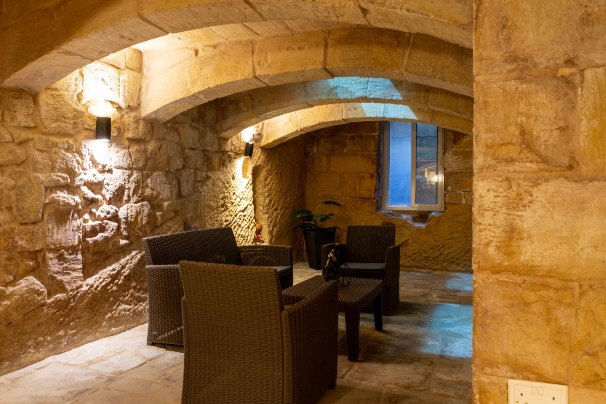 Great Siege Apartment *
